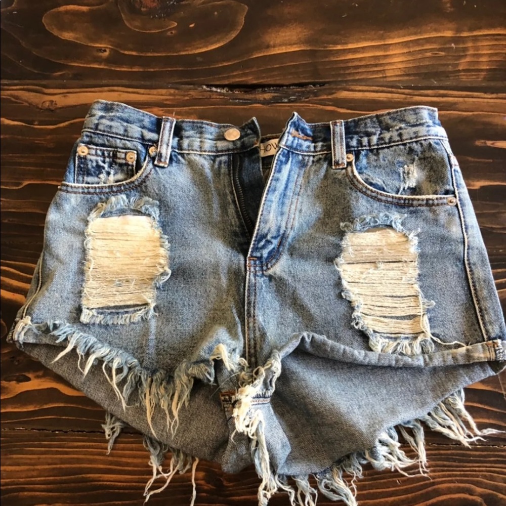 Super cute denim shorts